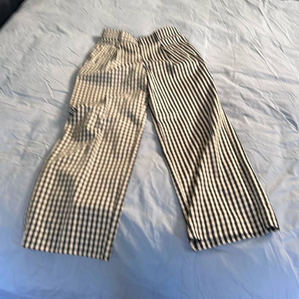 Everlane Way High Slouch Pant in Check very good condition